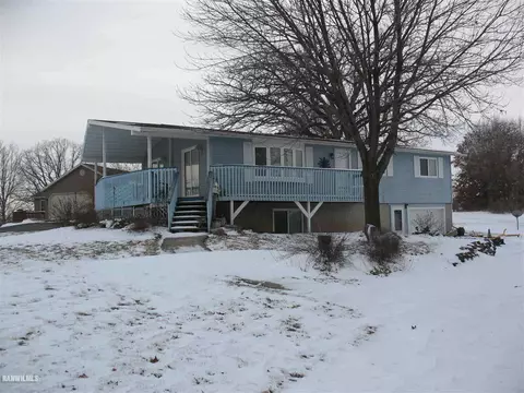 5-57 Chadbourne Dr, Lanark, IL 61046 photo 1