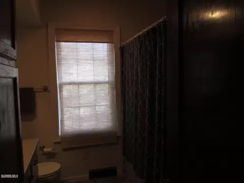 1605 S Demeter Dr, Freeport, IL 61032 photo 4