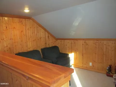1605 S Demeter Dr, Freeport, IL 61032 photo 7