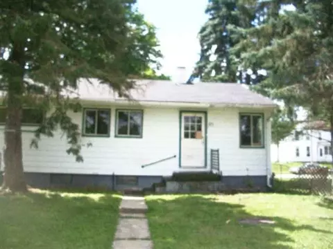 720 E Illinois, Freeport, IL 61032 photo 2