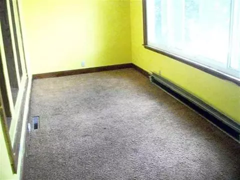 720 E Illinois, Freeport, IL 61032 photo 7