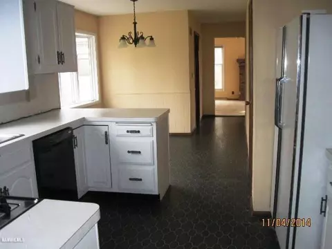2277 Shepard Dr, Freeport, IL 61032 photo 8