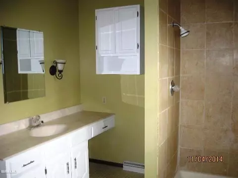 2277 Shepard Dr, Freeport, IL 61032 photo 17