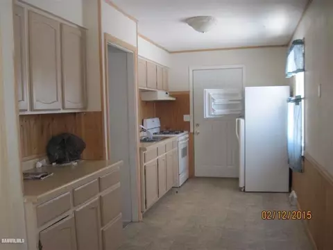 1442 Winter Dr, Freeport, IL 61032 photo 2