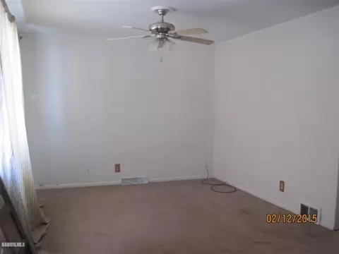 1442 Winter Dr, Freeport, IL 61032 photo 3