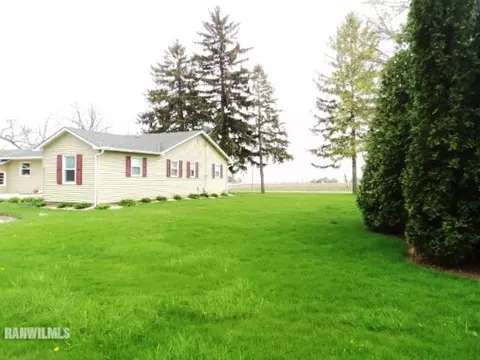 502 E Willow, Forreston, IL 61030 photo 2