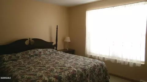 407 W W Spg, Mount Carroll, IL 61053 photo 8