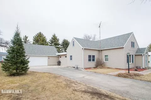 16467 Edwardsville Rd, Pecatonica, IL 61063 photo 1