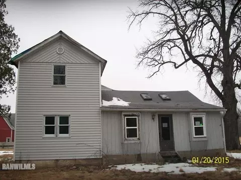 9476 E River Rd, Ridott, IL 61067 photo 1