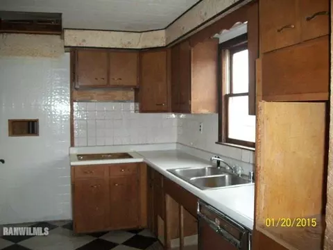 9476 E River Rd, Ridott, IL 61067 photo 6