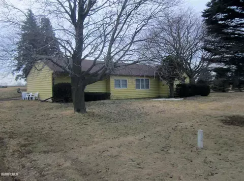 2908 Brick School Rd, Freeport, IL 61032 photo 5
