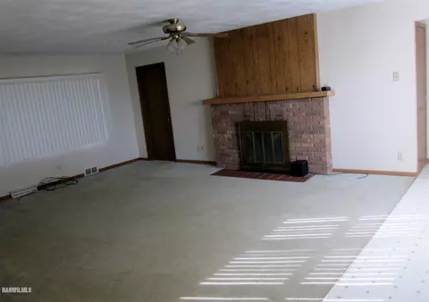 2908 Brick School Rd, Freeport, IL 61032 photo 6