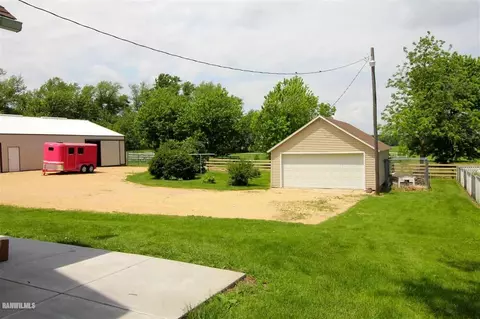 7580 E Kelly Rd, Ridott, IL 61067 photo 22