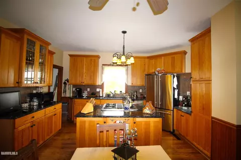 7580 E Kelly Rd, Ridott, IL 61067 photo 7
