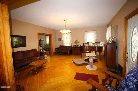 7580 E Kelly Rd, Ridott, IL 61067 photo 2