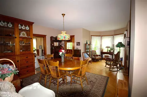 7580 E Kelly Rd, Ridott, IL 61067 photo 4