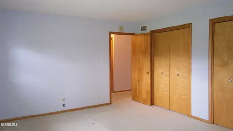 409 E Lincoln St, Mount Carroll, IL 61053 photo 15