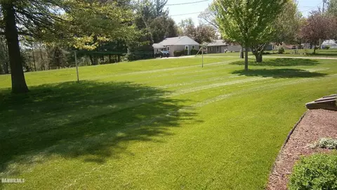 409 E Lincoln St, Mount Carroll, IL 61053 photo 4