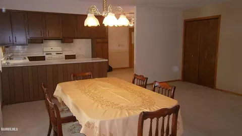 409 E Lincoln St, Mount Carroll, IL 61053 photo 10