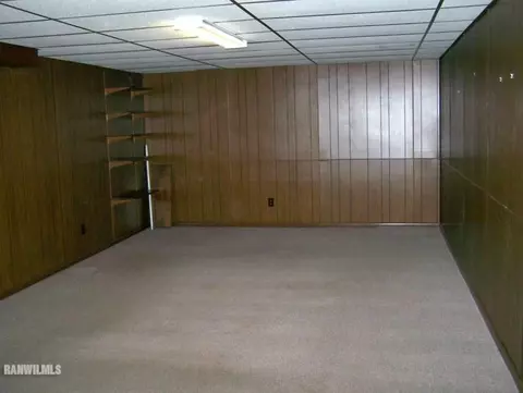 1359 Deerfield Ln, Freeport, IL 61032 photo 13