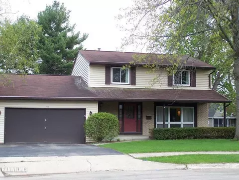 1359 Deerfield Ln, Freeport, IL 61032 photo 1
