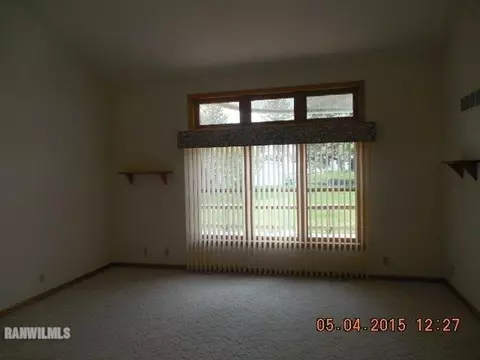 524 Huggins, Lanark, IL 61046 photo 8