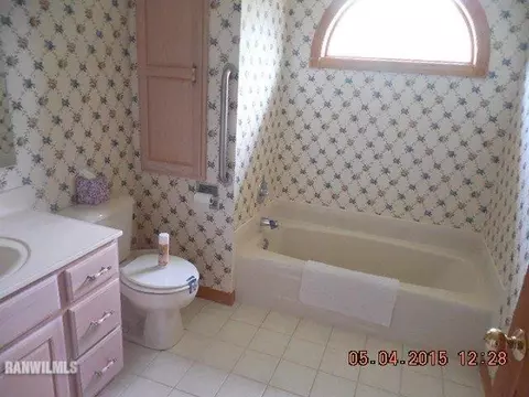 524 Huggins, Lanark, IL 61046 photo 12