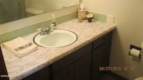 2115 Middlebury, Freeport, IL 61032 photo 6