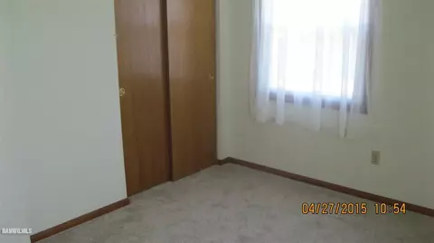 2115 Middlebury, Freeport, IL 61032 photo 11