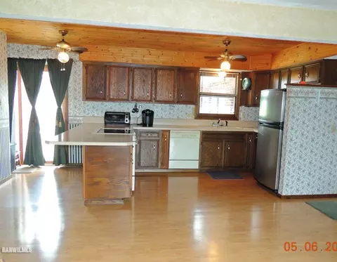 16349 Best Rd, Davis, IL 61019 photo 6