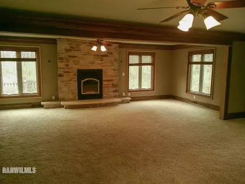 651 Egan Rd, Leaf River, IL 61047 photo 5