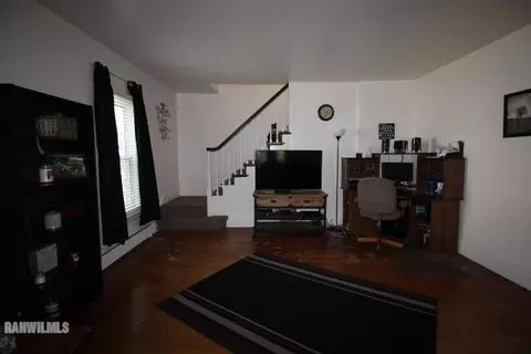 921 S Fruit Ave, Freeport, IL 61032 photo 14