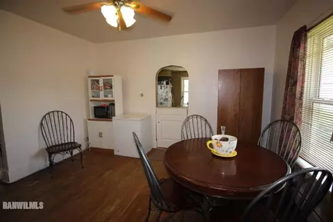 921 S Fruit Ave, Freeport, IL 61032 photo 9