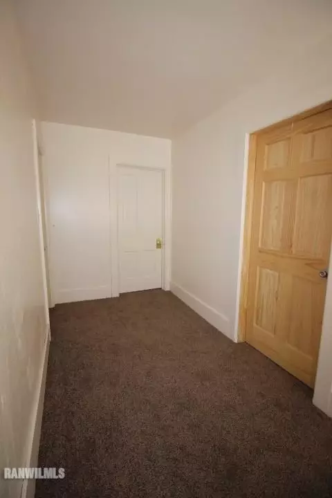 921 S Fruit Ave, Freeport, IL 61032 photo 20