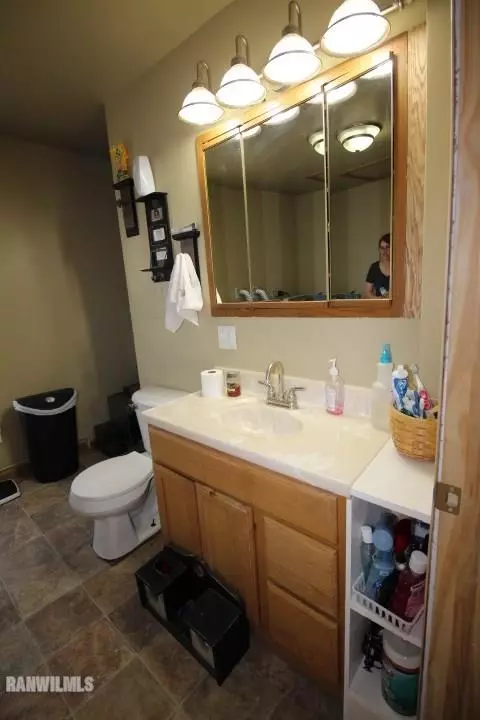 921 S Fruit Ave, Freeport, IL 61032 photo 16