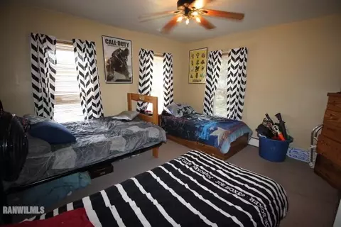 921 S Fruit Ave, Freeport, IL 61032 photo 17
