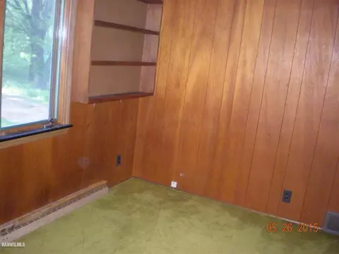 5100 Phillips Dr, Freeport, IL 61032 photo 16