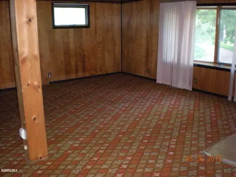 5100 Phillips Dr, Freeport, IL 61032 photo 9
