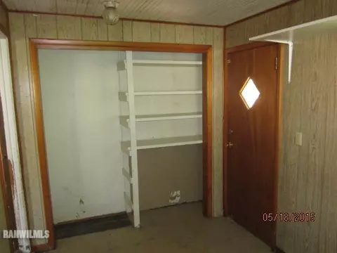 1337 S Float Ave, Freeport, IL 61032 photo 2