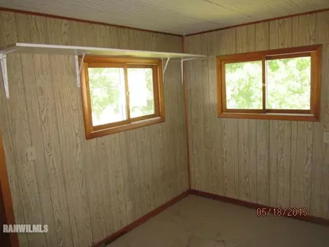 1337 S Float Ave, Freeport, IL 61032 photo 3