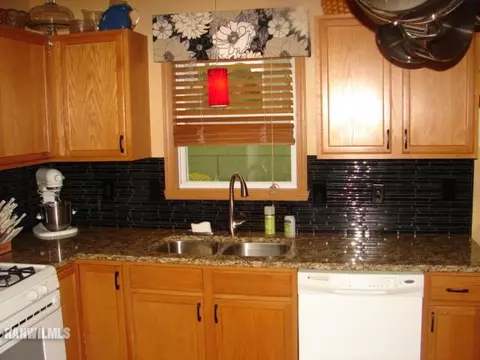 801 Fieldcrest Dr, Byron, IL 61010 photo 12