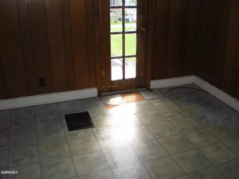 323 Marion, Chadwick, IL 61014 photo 12