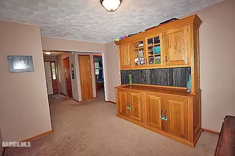 2178 Middle Ct, Freeport, IL 61032 photo 12