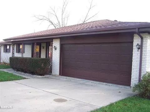 205 E Pine St, Forreston, IL 61030 photo 1