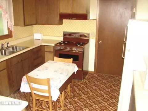 1453 Jay St, Freeport, IL 61032 photo 11
