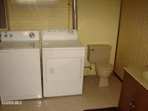 1453 Jay St, Freeport, IL 61032 photo 20