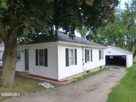 319 E First St, Mcconnell, IL 61050 photo 14