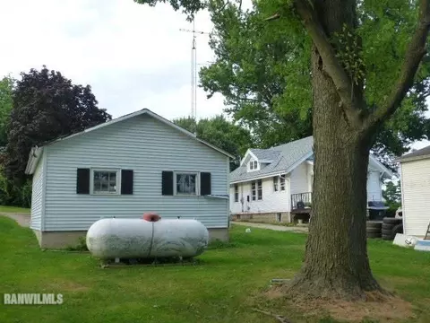 319 E First St, Mcconnell, IL 61050 photo 13