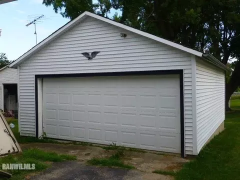 319 E First St, Mcconnell, IL 61050 photo 15