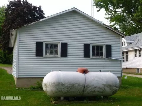 319 E First St, Mcconnell, IL 61050 photo 12